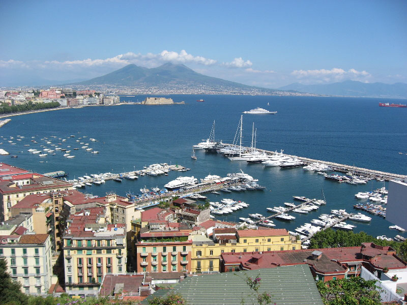 High-flying easyJet to launch Naples route from Bristol Airport