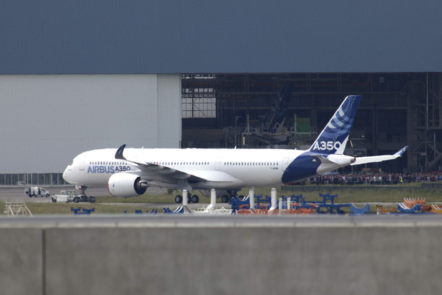 Airbus A350 to fly at Paris Air Show tomorrow