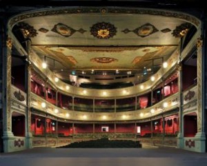 Stage is set for Bristol Old Vic’s business club to raise £400,000