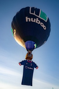 The sky’s the limit for Huboo as it reveals giant Bristol rugby shirt bearing its brand at balloon fiesta