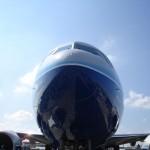 Boeing777-Frontview_Paris